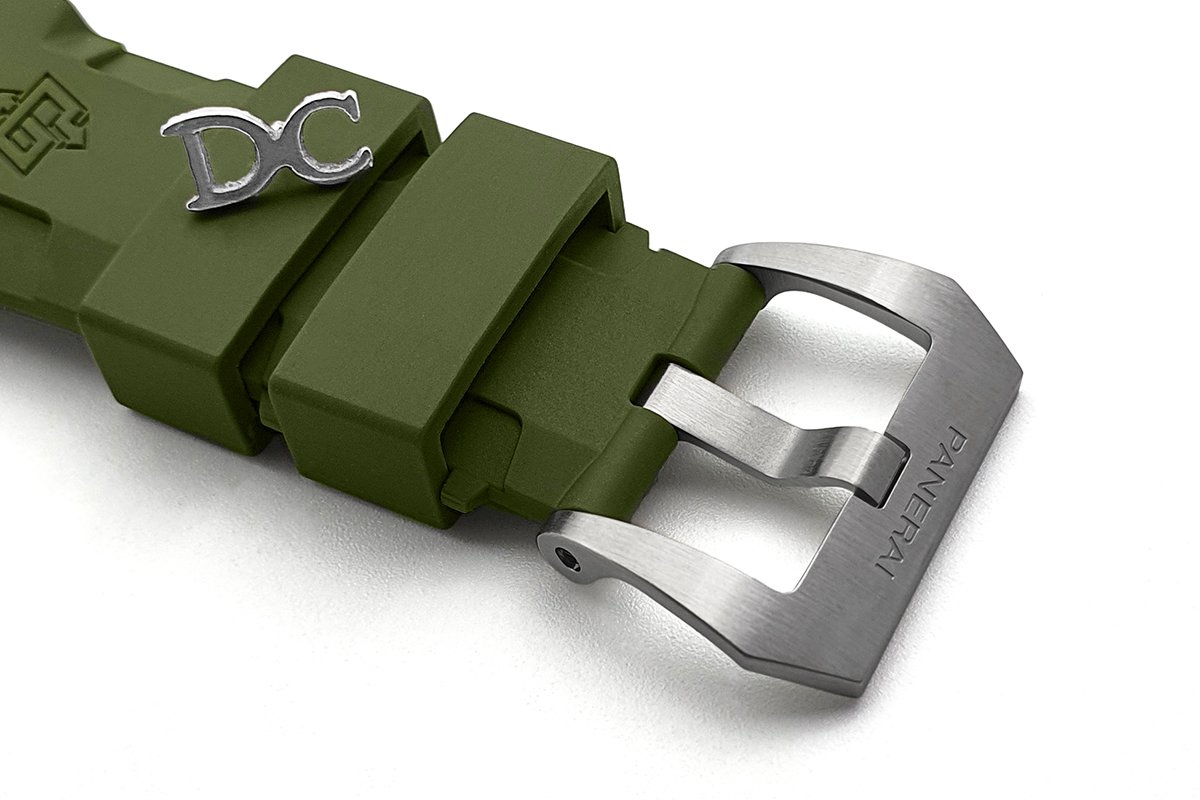 Pam1055 Luminor Submersible 42mm