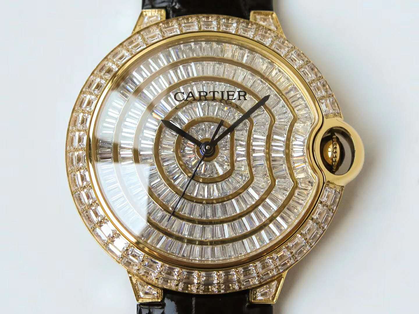 Ballon Bleu de Ca*t1er 42mm D1am0nd Paved Dial in Yellow Gold