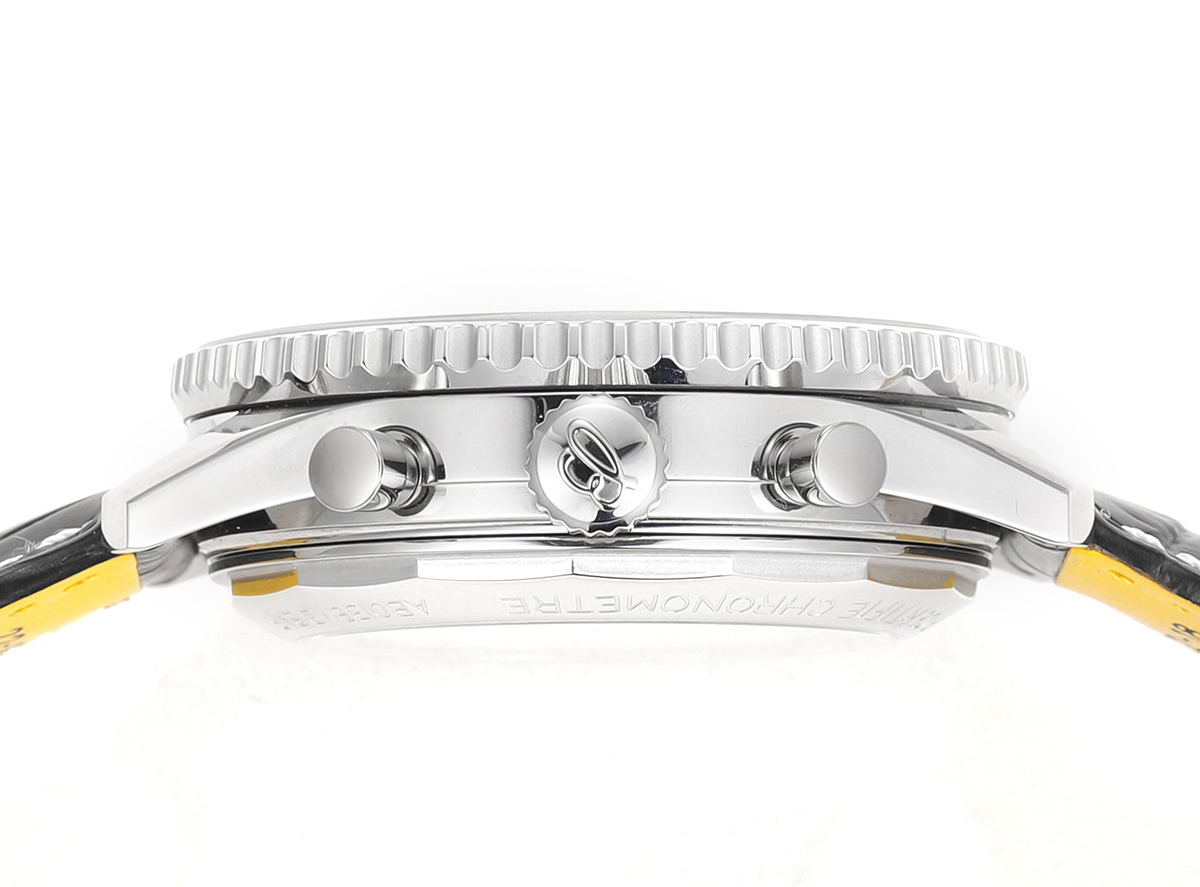 Navitimer B01 Chronograph 43 Dark Green Dial in Steel on Leather Strap